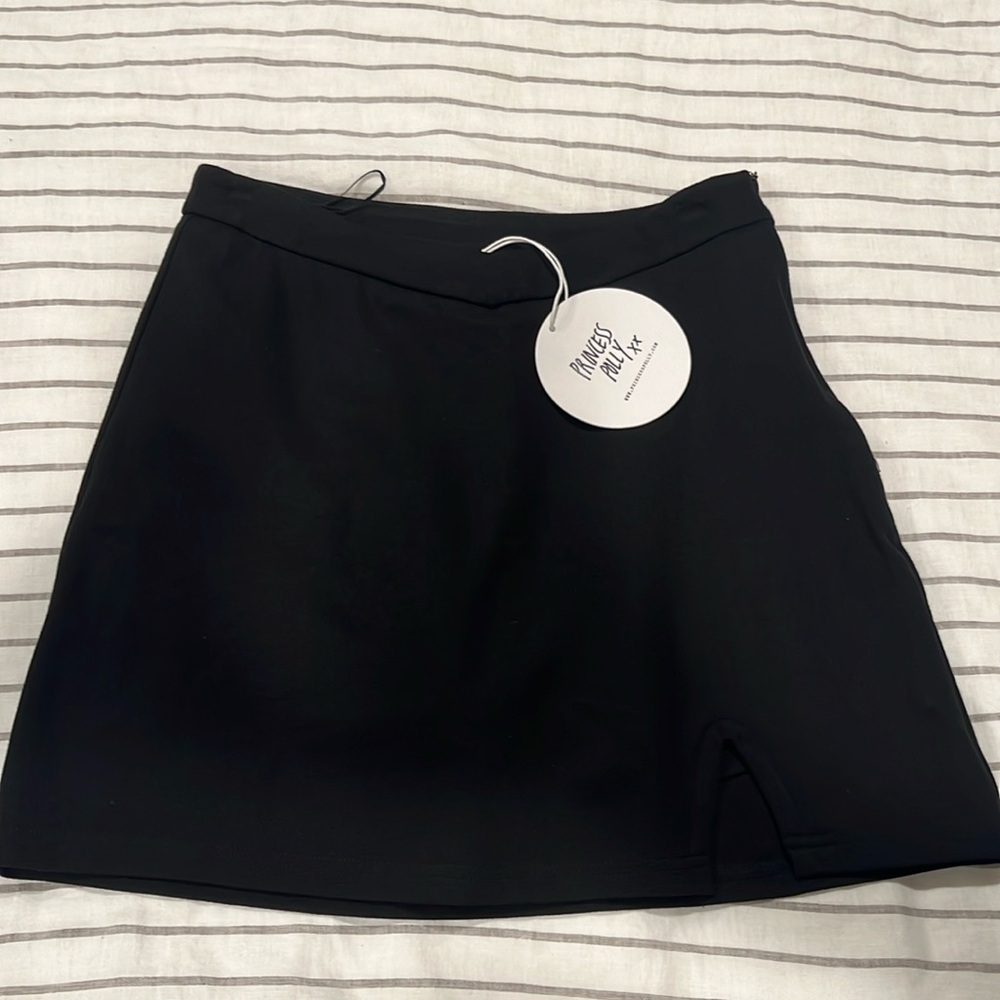 🆕 Princess Polly skirt